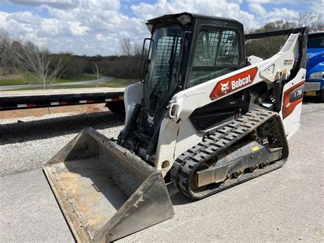 t76 skid steer|t76 bobcat complaints.